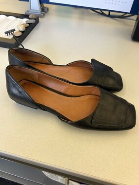 Franco Sarto Black Leather Square-Toe D'Orsay Flats